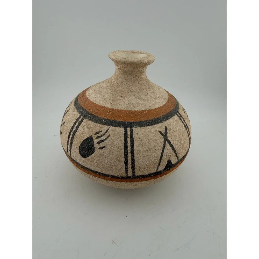 Vintage Southwestern Style Ceramic Pot‎ Hand Painted Native American Inspired